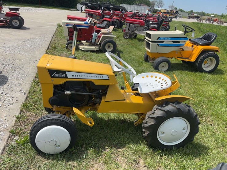 massey-ferguson-executive-image-2