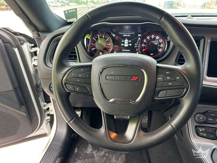 2023-dodge-challenger-coupe-image-13