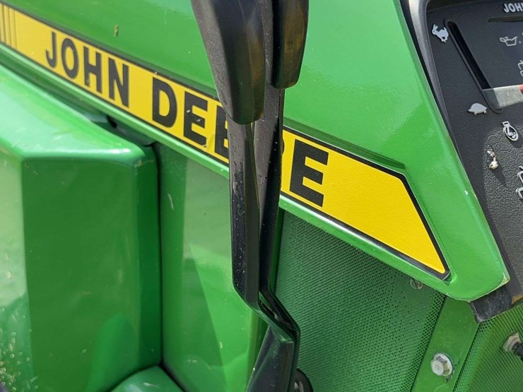 john-deere-322-image-18