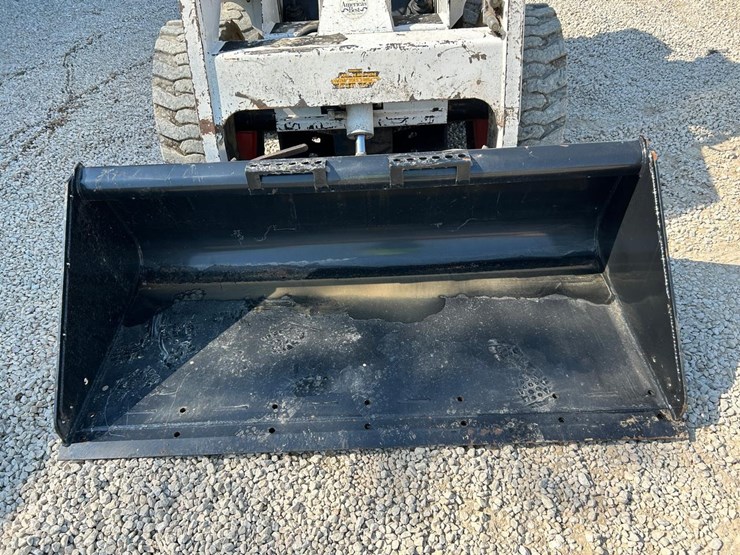bobcat-742b-image-9