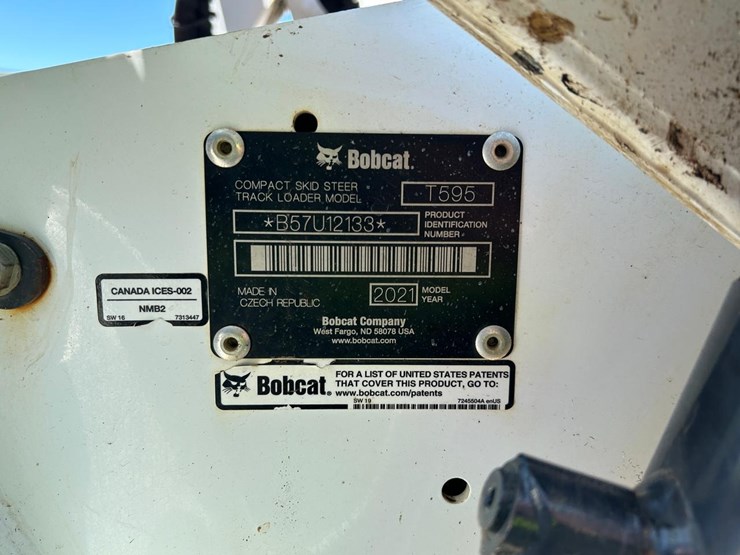 2021-bobcat-t595-image-27