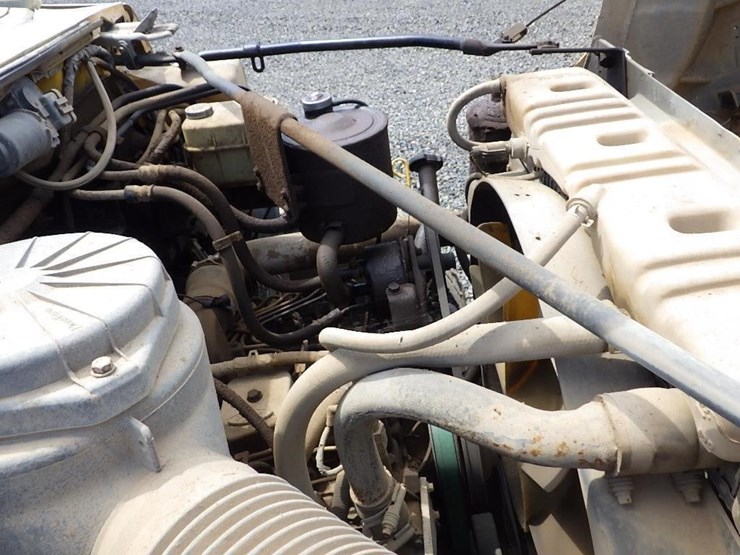 1997-ford-f800-image-35