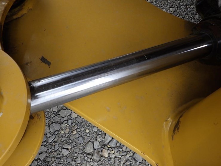 2022-caterpillar-930m-image-34