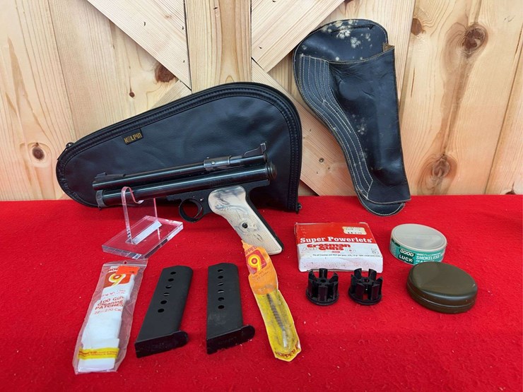 crosman-150-.22-caliber-co2-pellgun-pistol-with-accessories-image-1