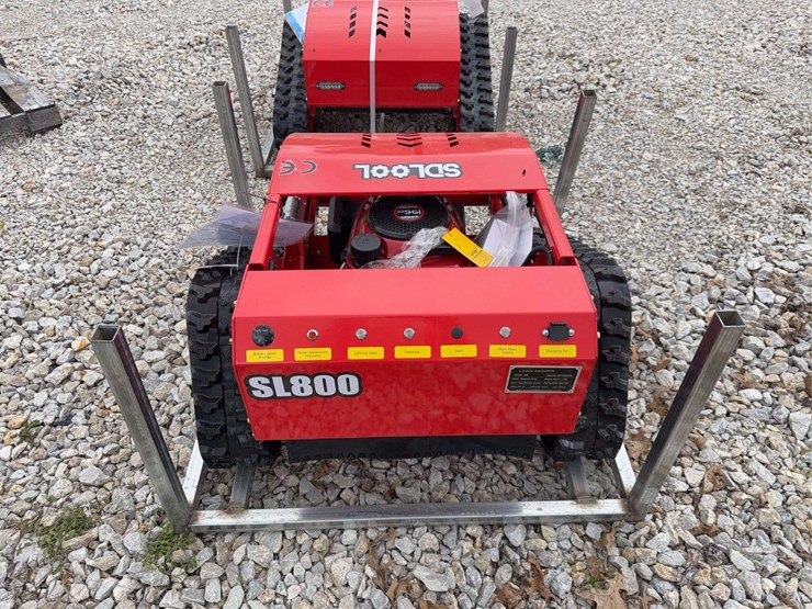 2026-mms-ms800-tracked-mower-image-4