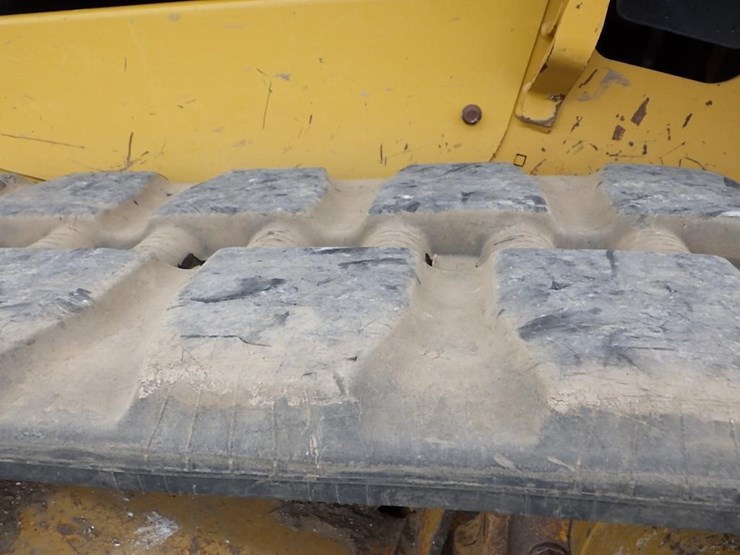 2021-caterpillar-259d3-image-27