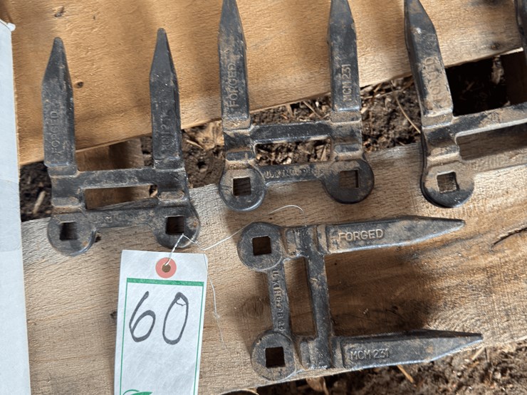 sections,-reel-bearings,-guards,-reel-paddles-tines-image-2