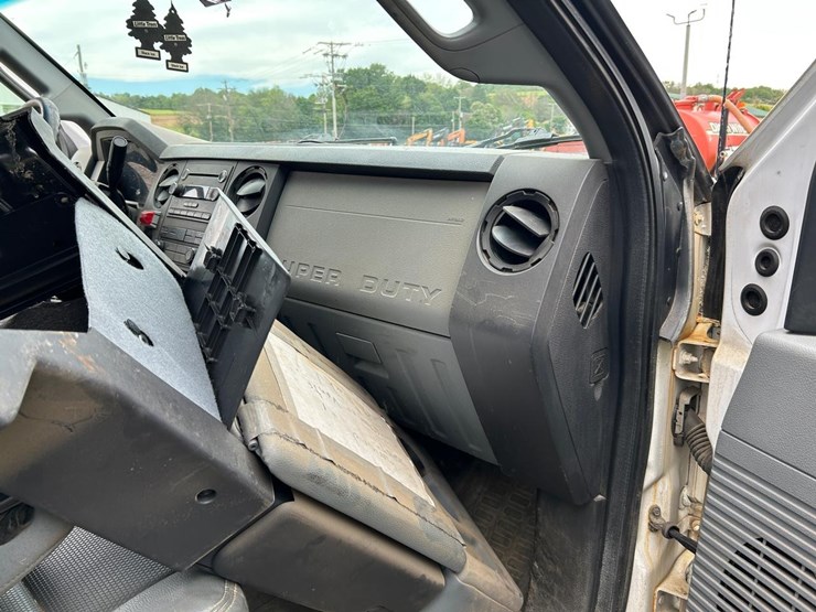 ford-f550-image-14