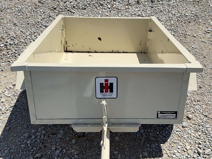 international-harvester-2-lawn-cart-image-8