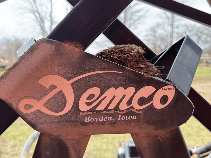 demco-sprayer-boom-image-4