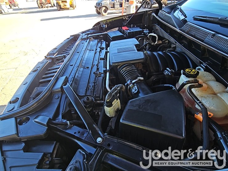 2022-chevrolet-silverado-1500-image-13