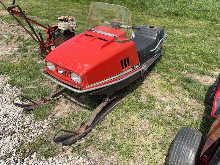 1972-massey-ferguson-300-image-1