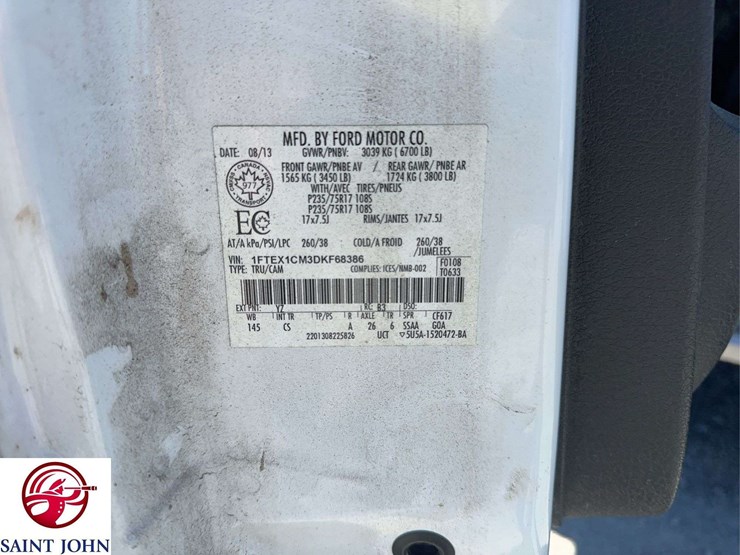 2013-ford-f150-xl-image-30