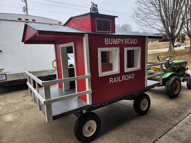 garden-tractor-caboose-image-9