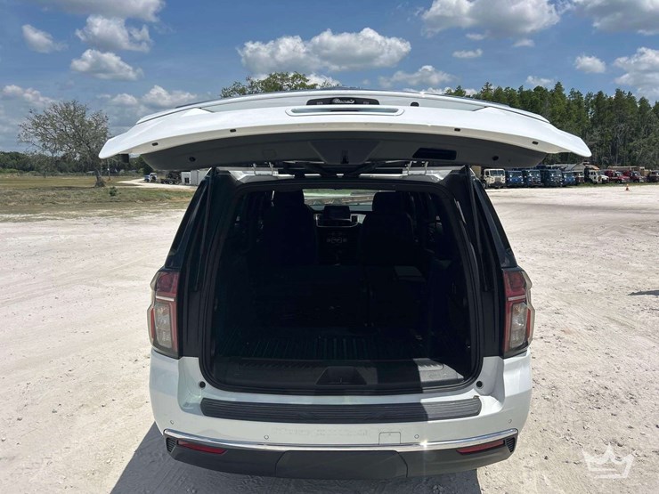 2022-chevrolet-tahoe-image-19