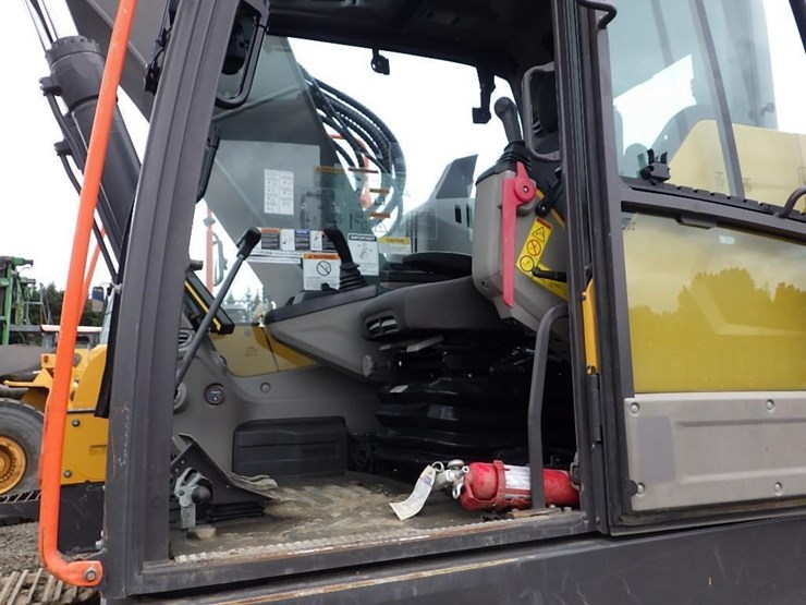 2018-volvo-ecr235el-image-44