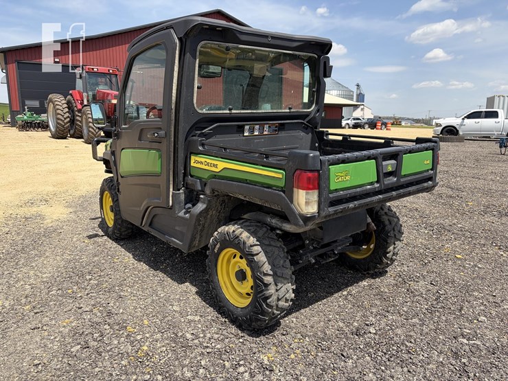 john-deere-gator-xuv-835m-image-2