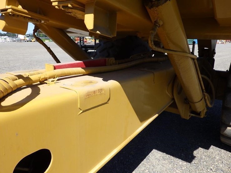 1985-caterpillar-d25c-image-9
