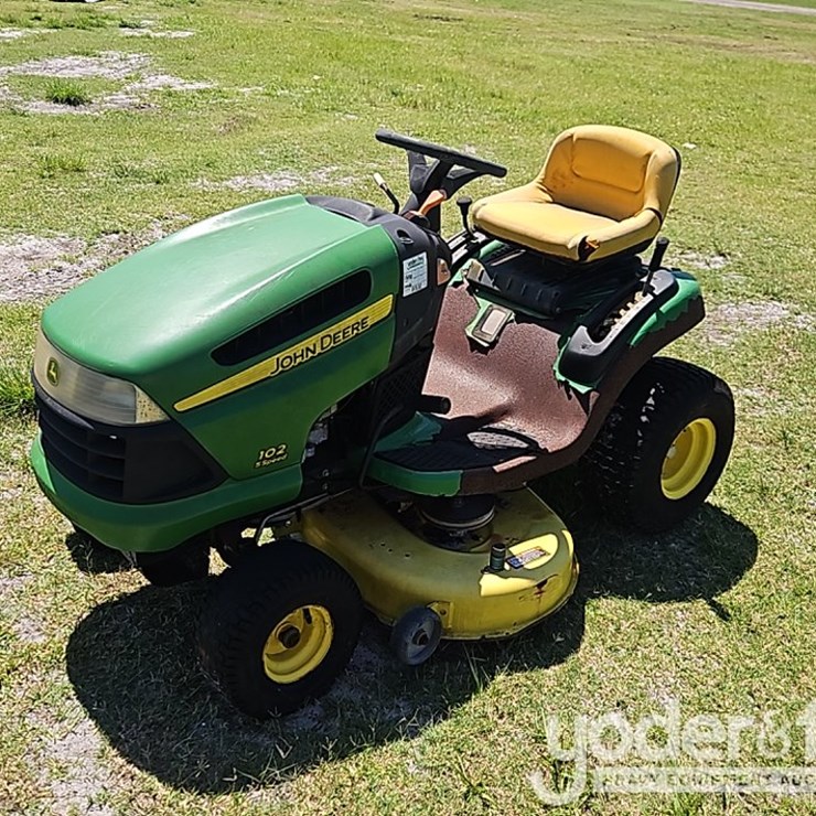 JOHN DEERE 102