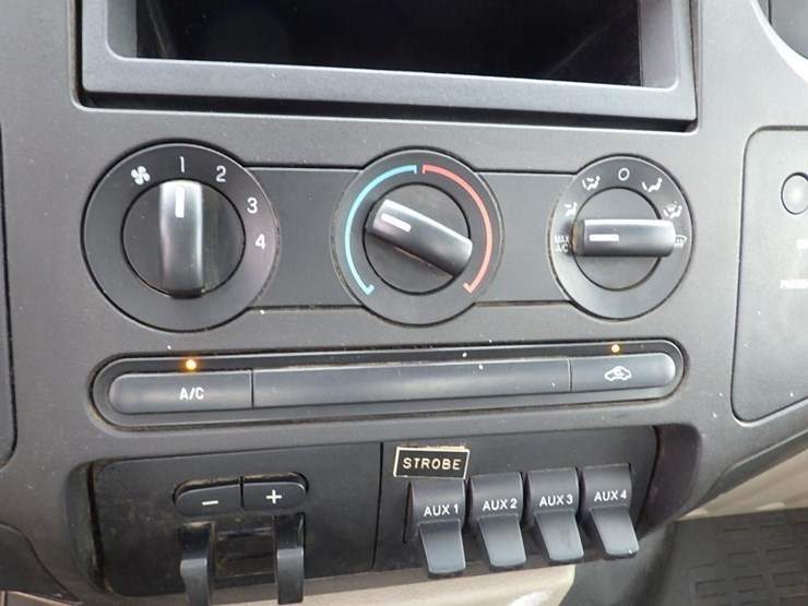 2009-ford-f250-image-36