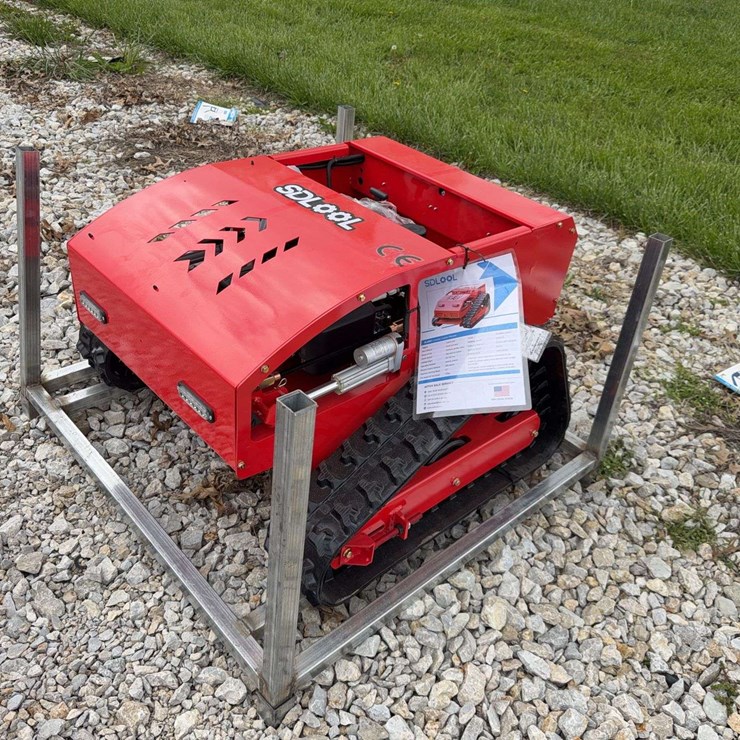 2026 MMS MS800 Tracked Mower