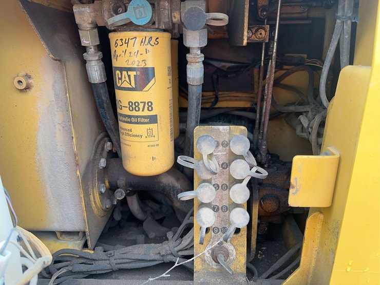 2006-caterpillar-d3g-xl-image-21