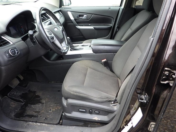 2013-ford-edge-image-23