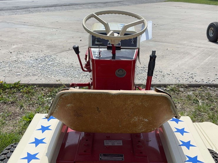 1975-cub-cadet-76-“spirit-of-‘76”-image-24