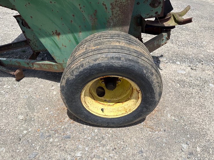 john-deere-301-image-14