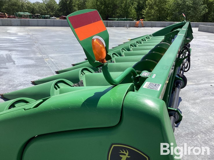 2010-john-deere-612c-image-15