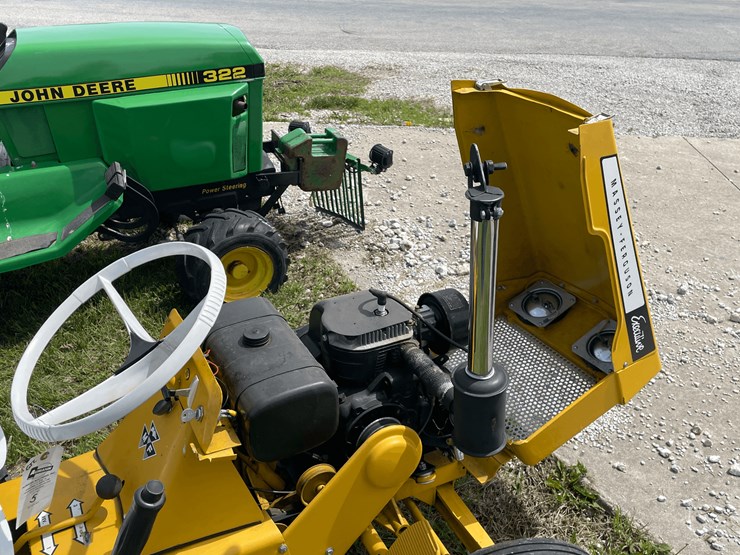 massey-ferguson-executive-image-40