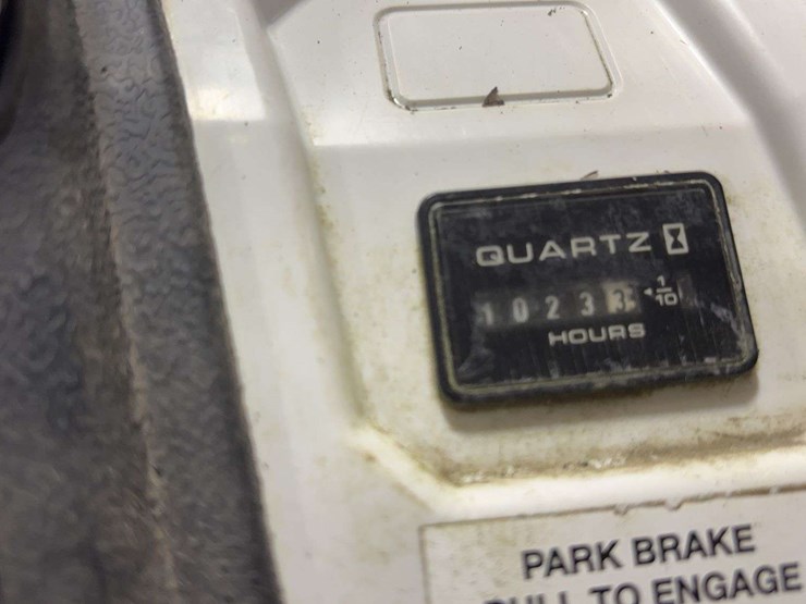2011-bobcat-3200-image-7