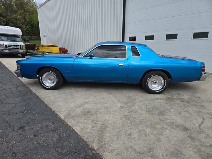 #36-•-1975-dodge-charger-daytona-se-image-2