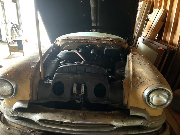 #7080-•-1954-pontiac-star-chief-catalina-style-*must-be-trailered*-(has-mn-title)-image-3