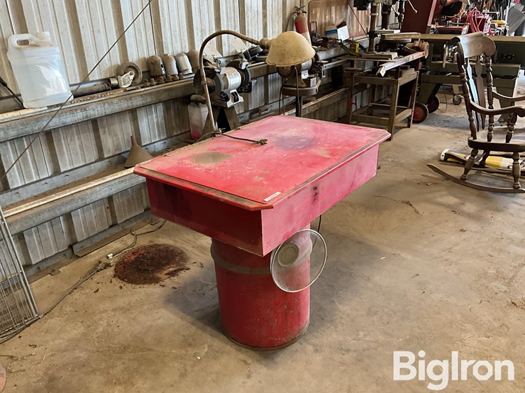 mc-parts-cleaning-table-image-3