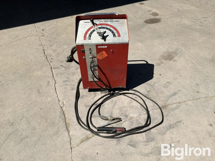 twentieth-century-heavy-duty-arc-welder-image-2
