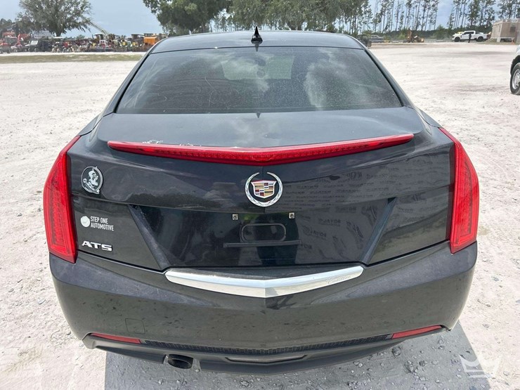 2014-cadillac-ats-sedan-image-25