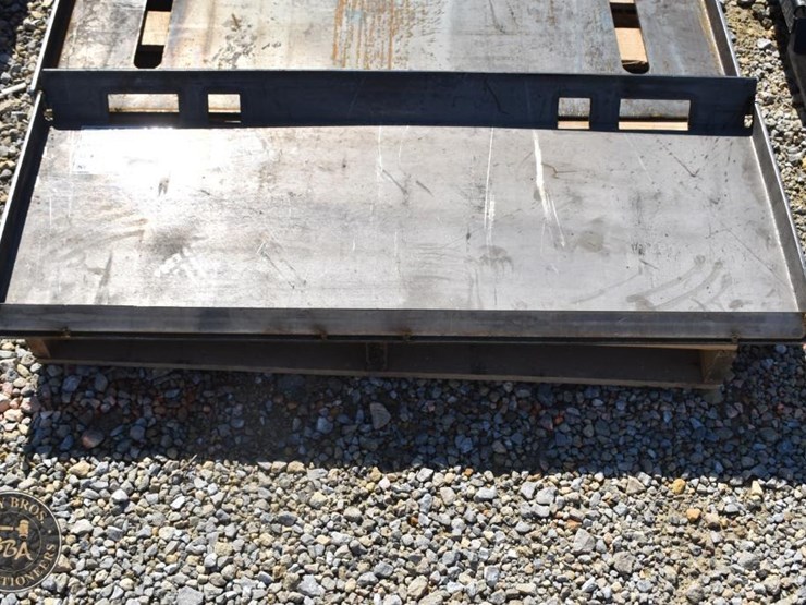 skid-steer-plate-44977-image-1