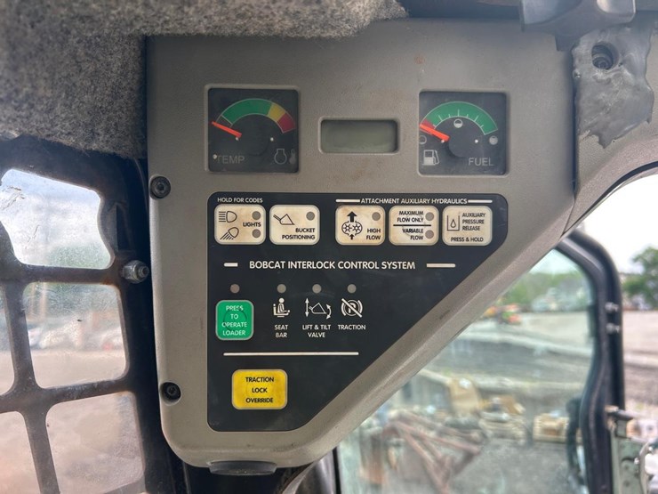 bobcat-t300-image-23