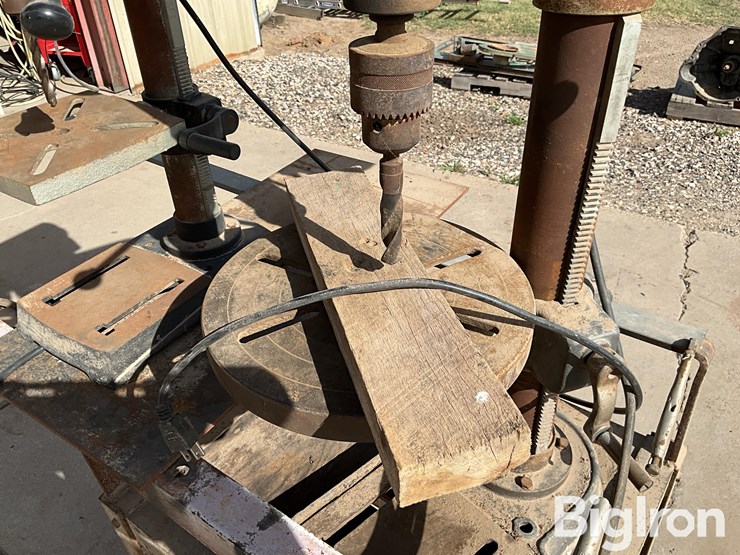 drill-presses-&-bench-grinder-image-11