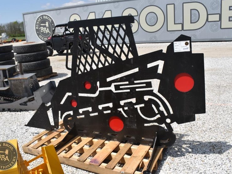 skid-steer-shooting-target-44988-image-1
