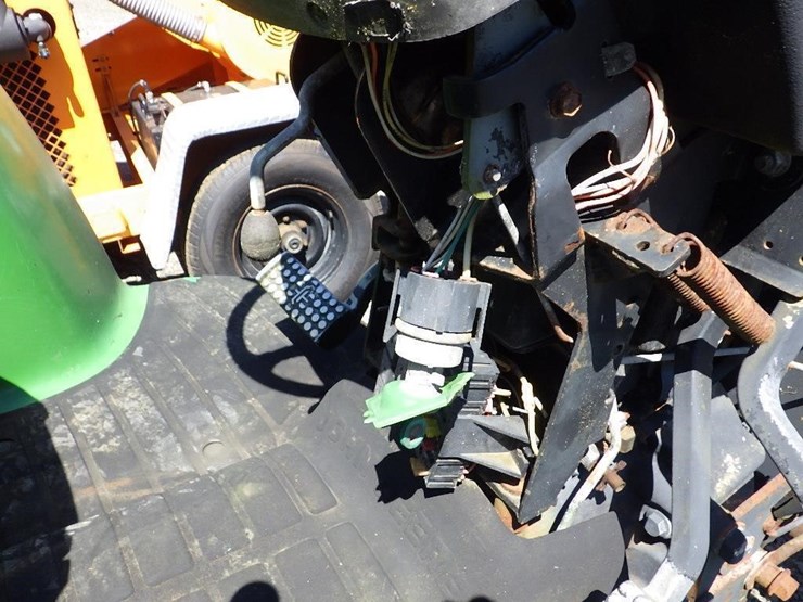 john-deere-4600-image-18