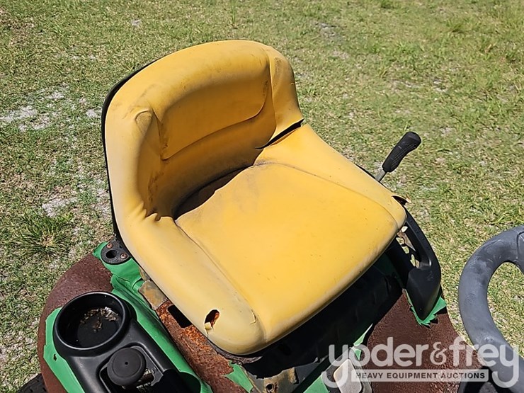 john-deere-102-image-10