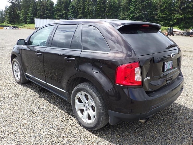 2013-ford-edge-image-7