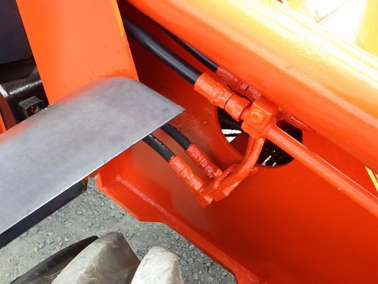 kubota-r420st-wheel-loader-image-24