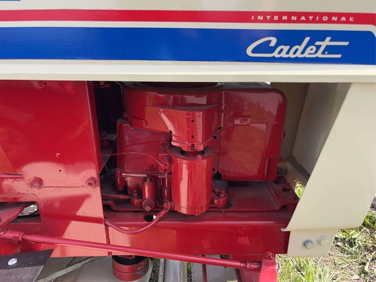 1975-cub-cadet-76-“spirit-of-‘76”-image-33