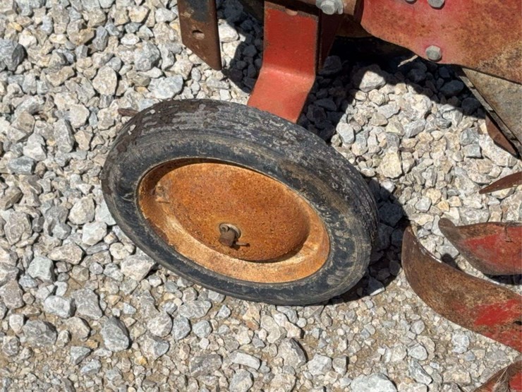 massey-ferguson-253-image-16