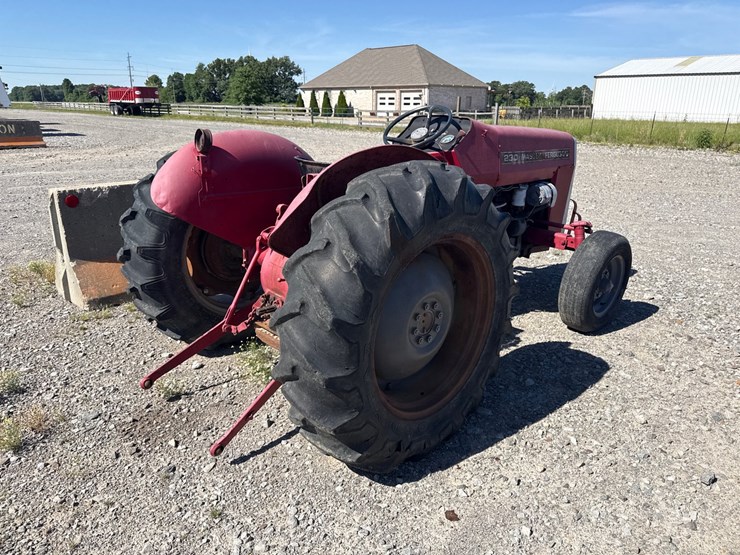 massey-ferguson-230-image-2