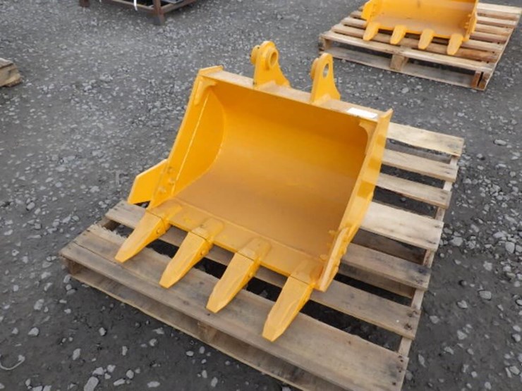 caterpillar-303-image-1