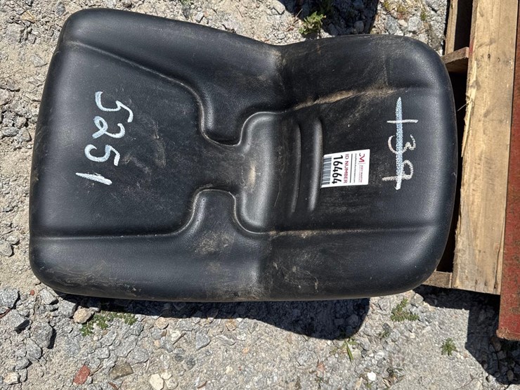 tractor-seat-image-1